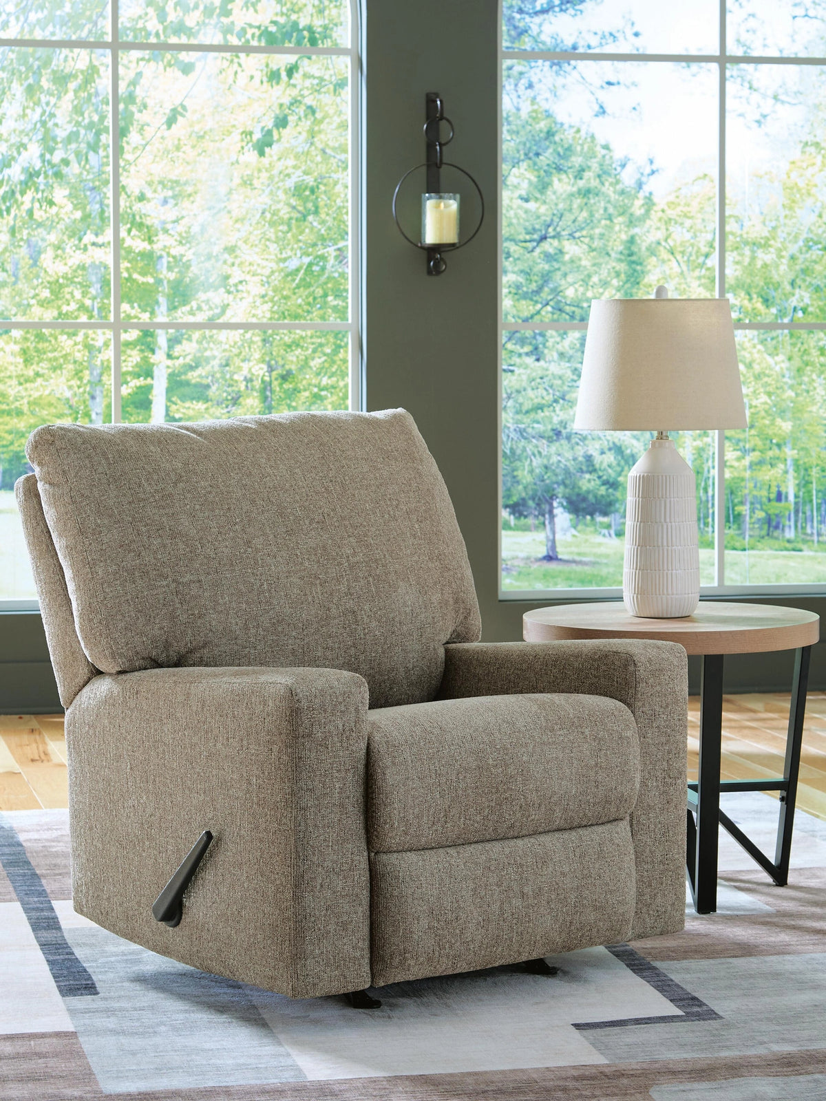 Newellen Recliner