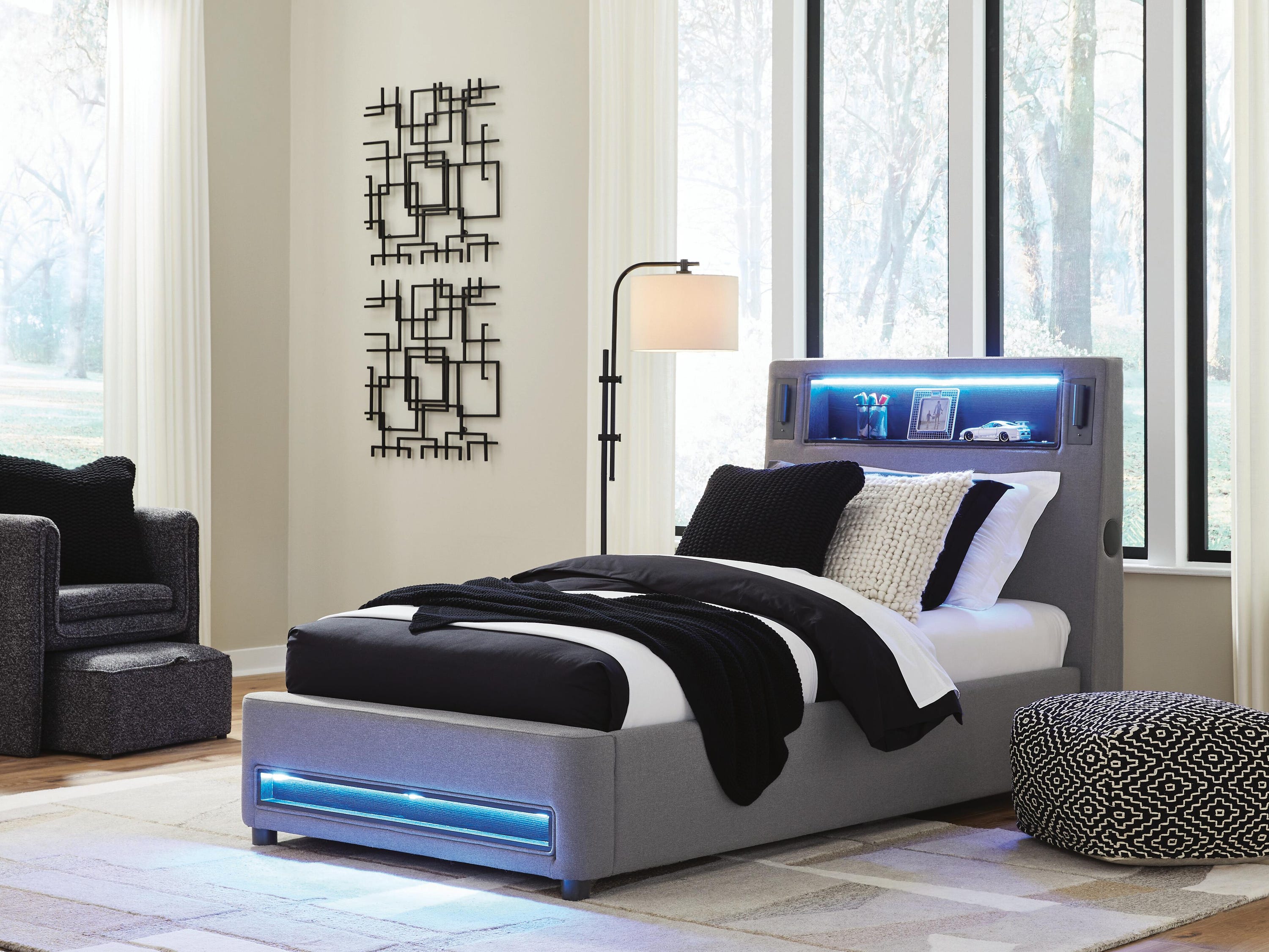 Verishaw Upholstered Bed